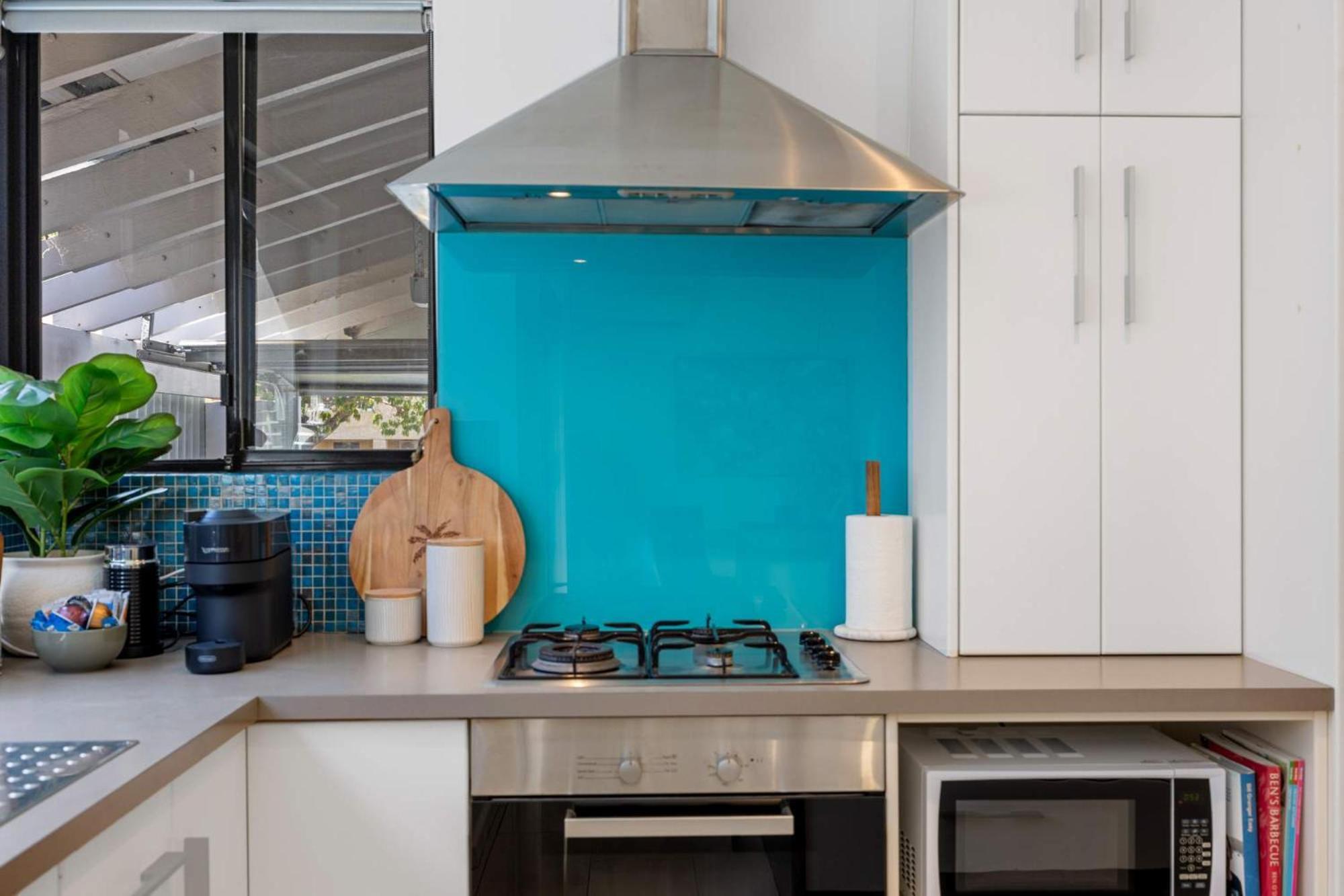 Spacious Family Getaway In West Leederville Holiday home Perth