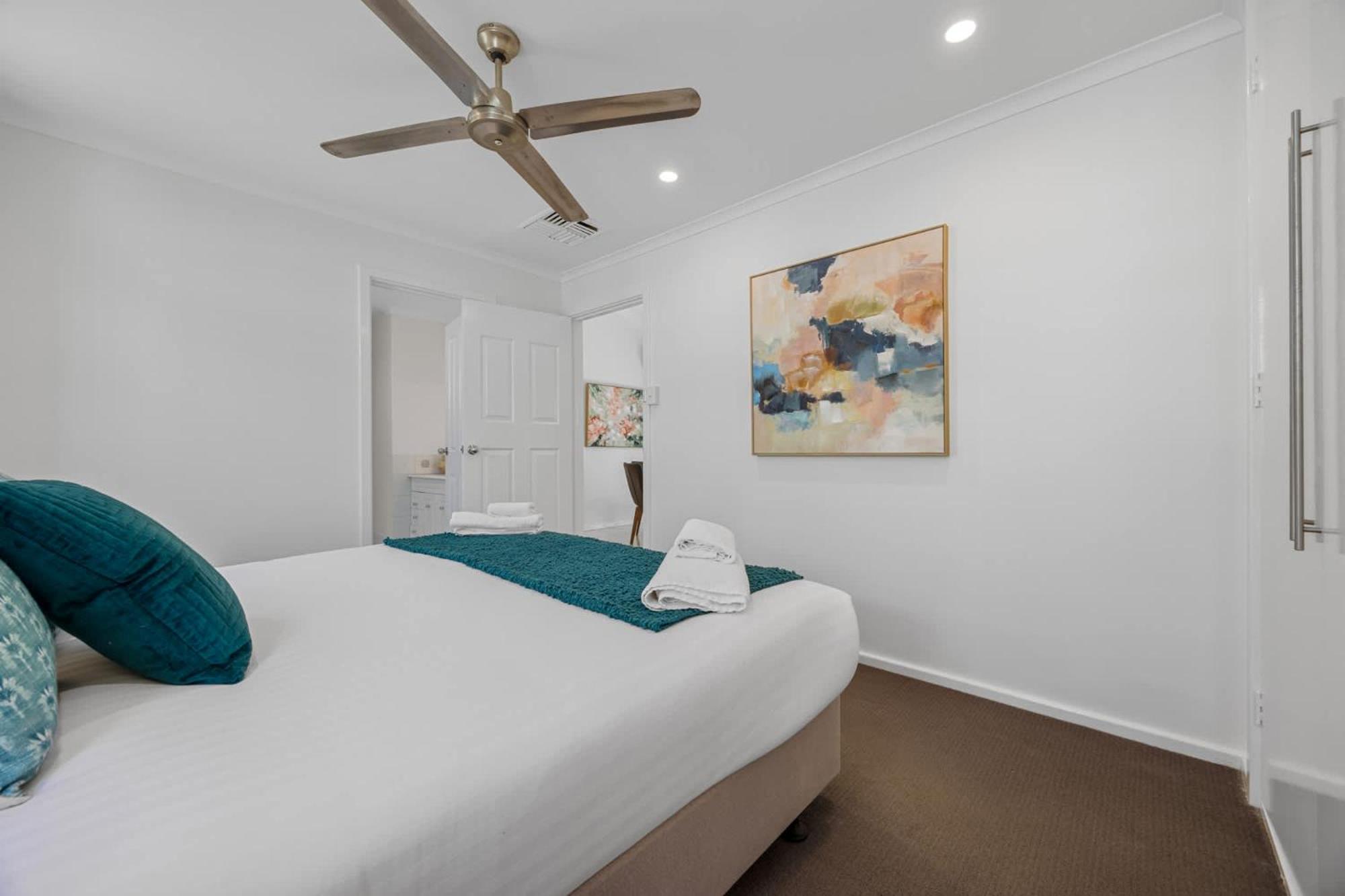 Spacious Family Getaway In West Leederville Perth