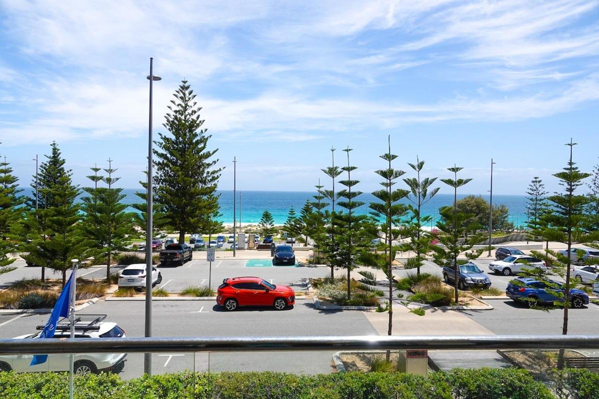 Scarborough Luxury Retreat Apartment