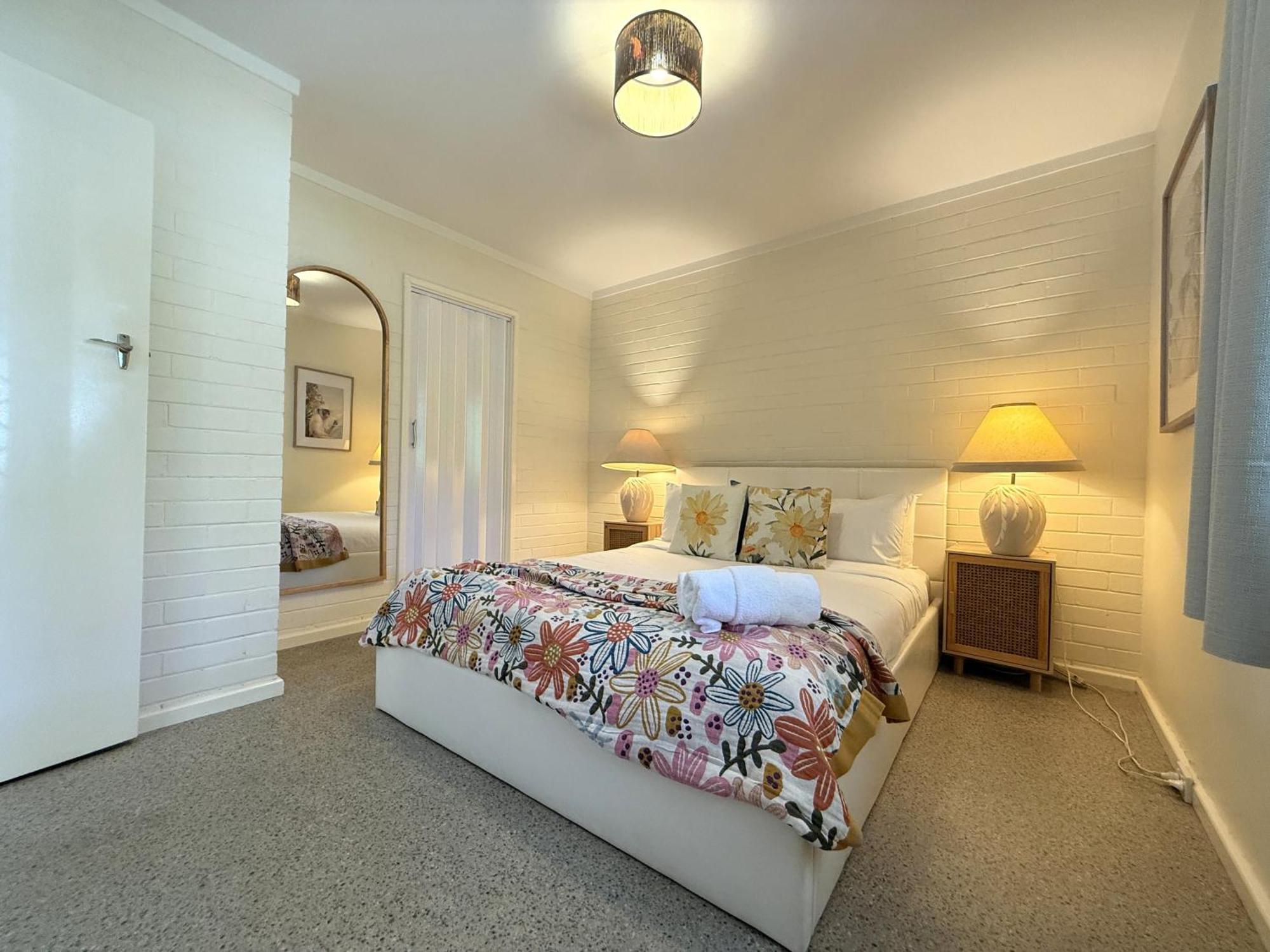 1 West Leederville Nestclose To Cbd & Sjog Hosp Apartment