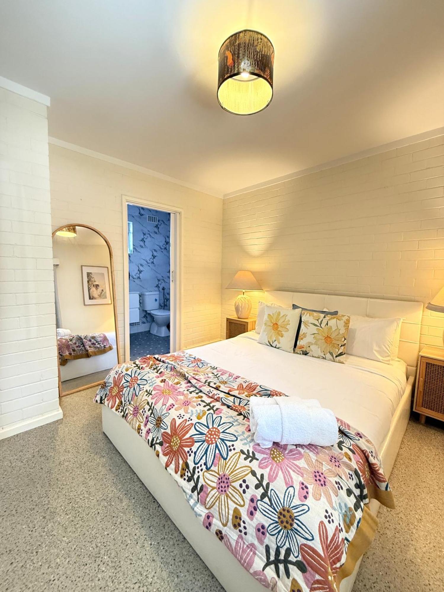 Apartment 1 West Leederville Nestclose To Cbd & Sjog Hosp *