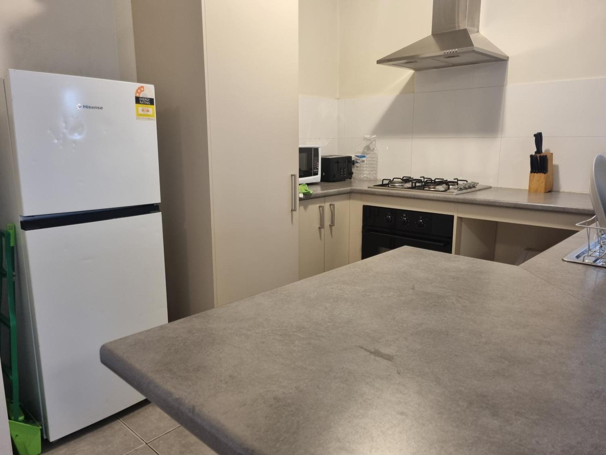 Homestay Tranquil Treasure - 3 Bedroom Perth