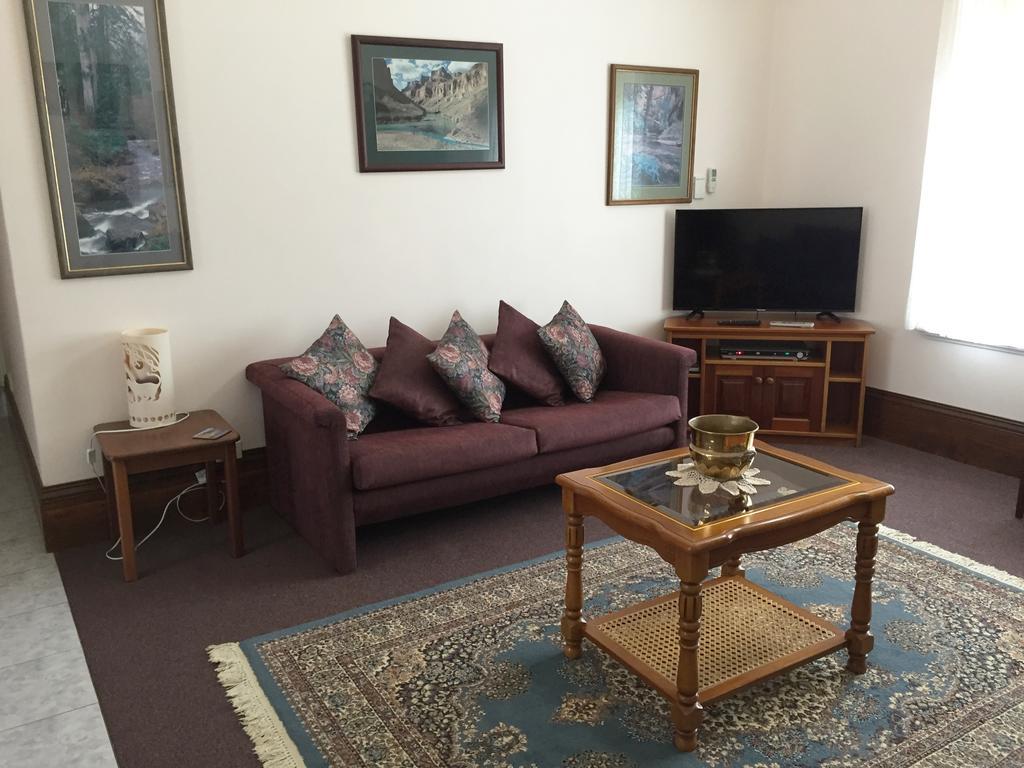 Aarn House Airport * Perth