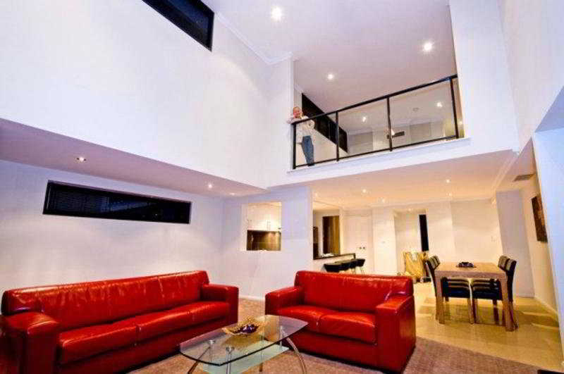 Verandah 4*