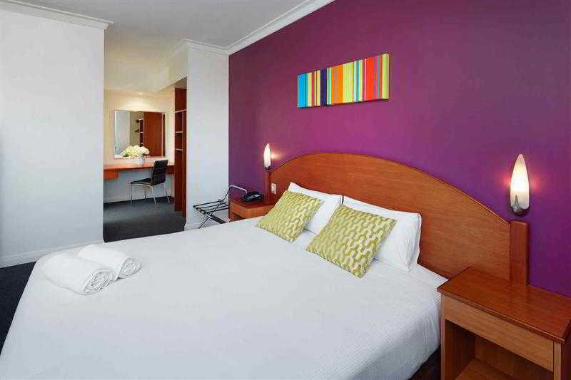 Accor Seasons Hotel 3*