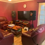 Nice Double Room Share Bathroom And Kitchen