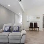 Waverley Apartment F-Two Bedrooms Wifi Available