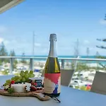 Suite 305 Sandcastles 3 Bedroom Deluxe Apartment
