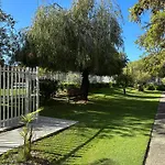 2 Bedroom Deluxe Serviced Apartments Victoria Park Perth -5 Mins Walk Aldi & Cafe Strip