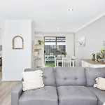 Coastal Convenience! Walk To The Shops & Cafes...