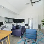 4 Eco Rated Home Perth Sleeps 4