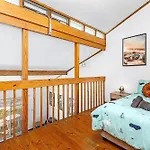8 Cottesloe Steps To Beach - Sleeps 3