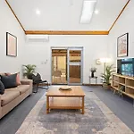 23 Cottesloe Steps To Beach - Sleeps 3 No Wifi