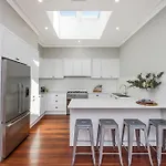 Cent191 - Timeless 3Br, 2Ba Federation Home