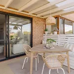 Scarborough Beach Retreat