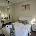 Cozy Urban Escape - 11Km From Perth Cbd