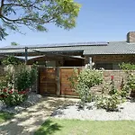 Garden City Luxury Apt