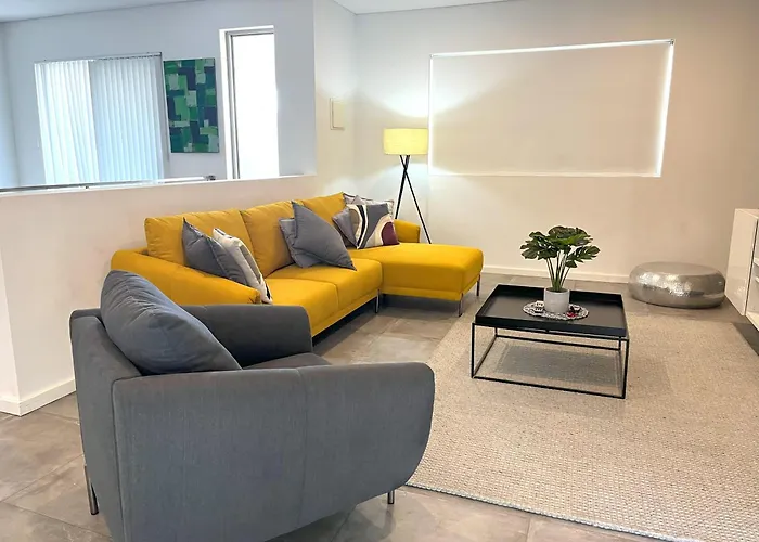 2 Chic Stylish Modern Family On Charles
