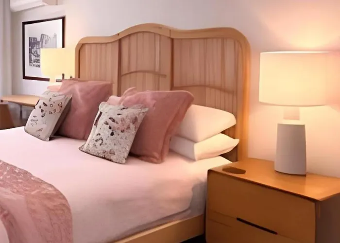 Between The City And The Sea W/ King Size Bed