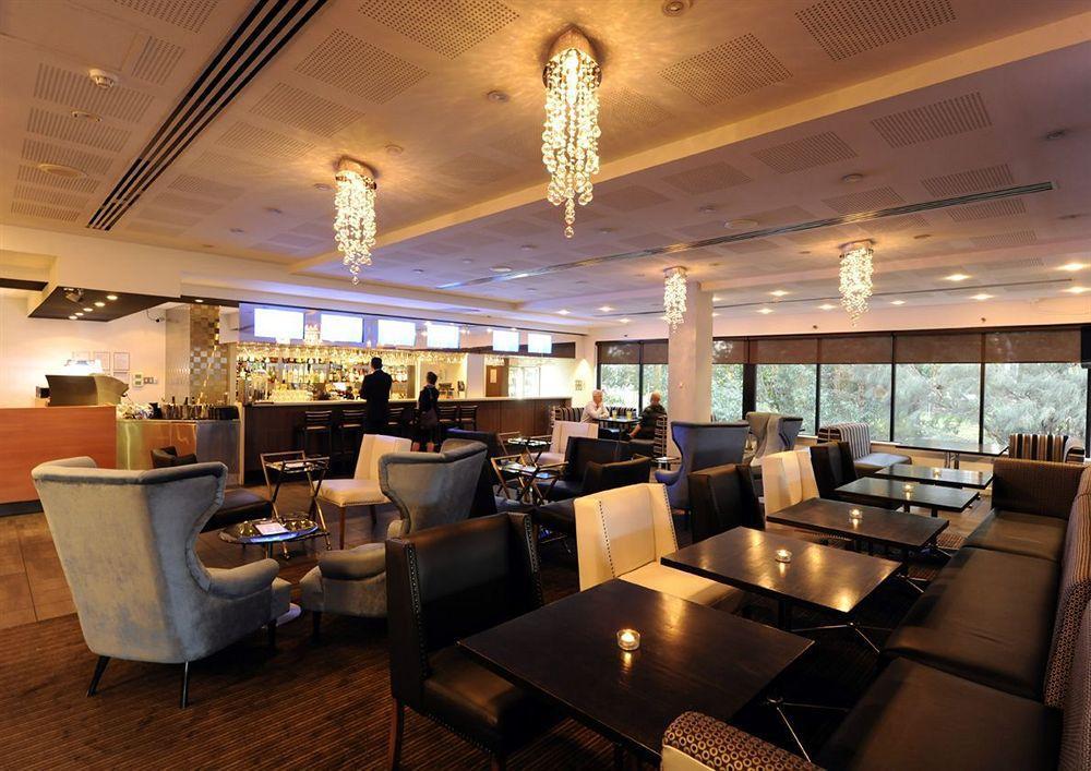Assured Ascot Quays Aparthotel 4*