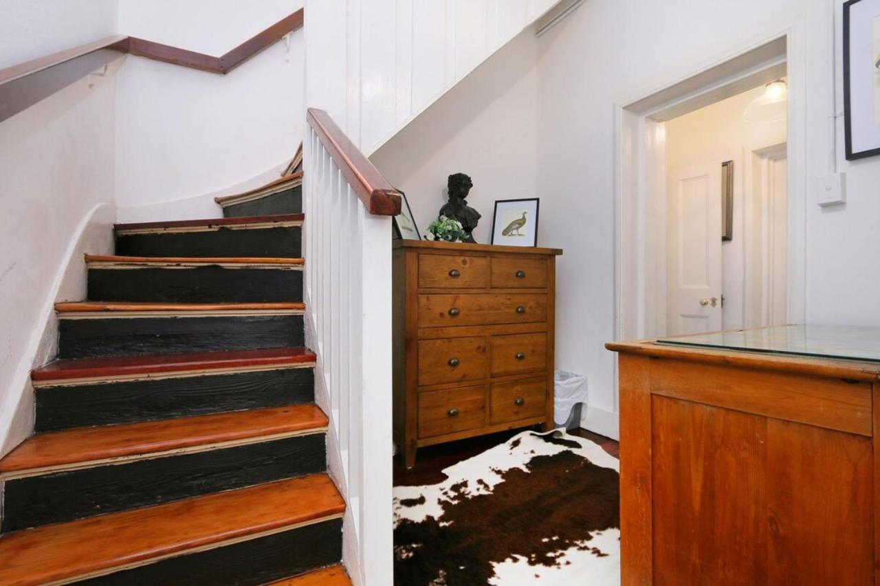 Central 3 Bedroom Heritage House In Fremantle Apartment
