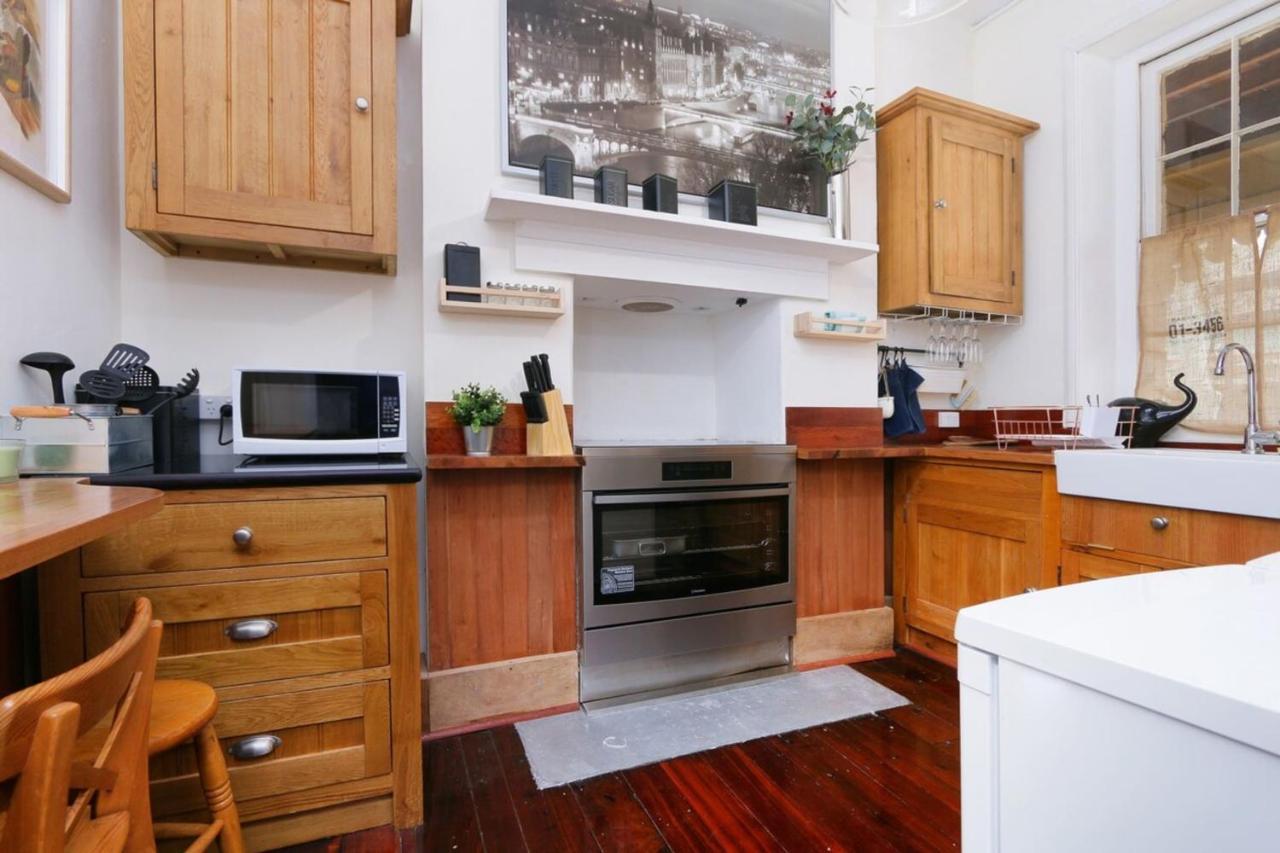 Central 3 Bedroom Heritage House In Fremantle Apartment Perth