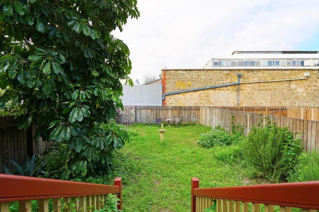 Central 3 Bedroom Heritage House In Fremantle Apartment *