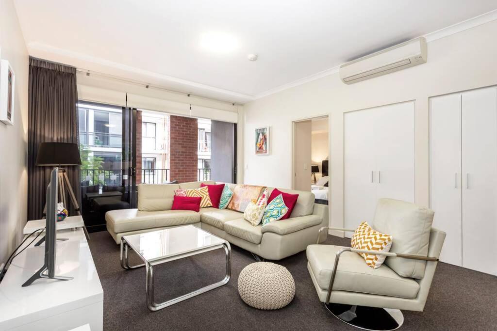 Subiaco Rooftop Terrace - Executive Escapes