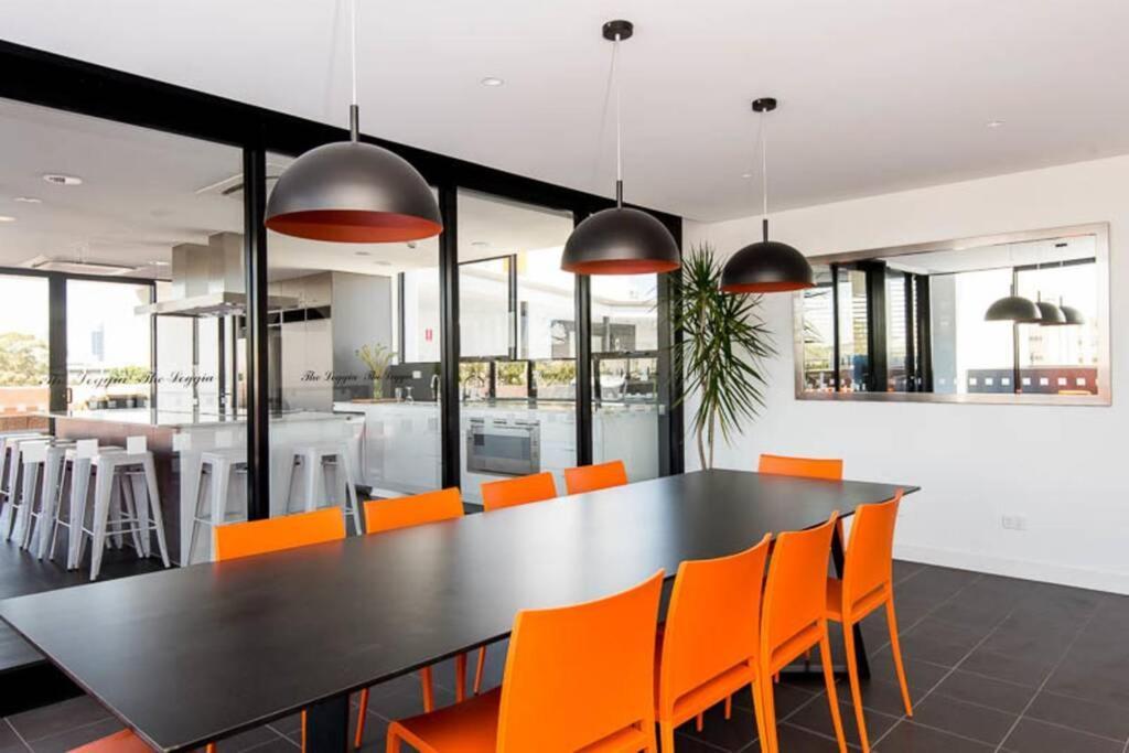 Apartment Subiaco Rooftop Terrace - Executive Escapes *