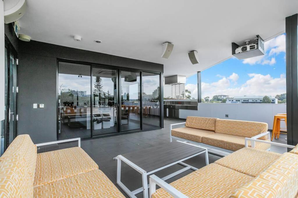 Subiaco Rooftop Terrace - Executive Escapes
