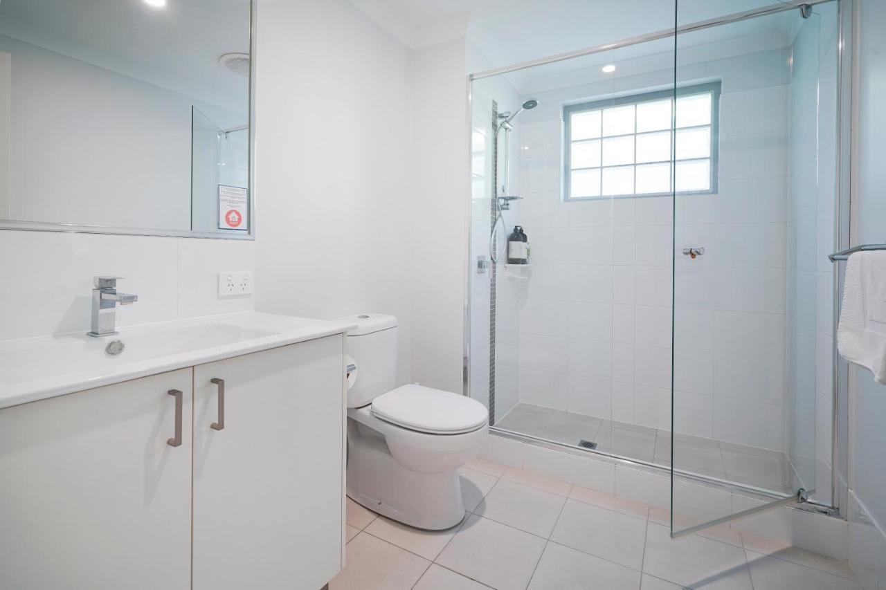 1 Fabulous Fisher 2br 2ba Cloverdale Apartment Perth