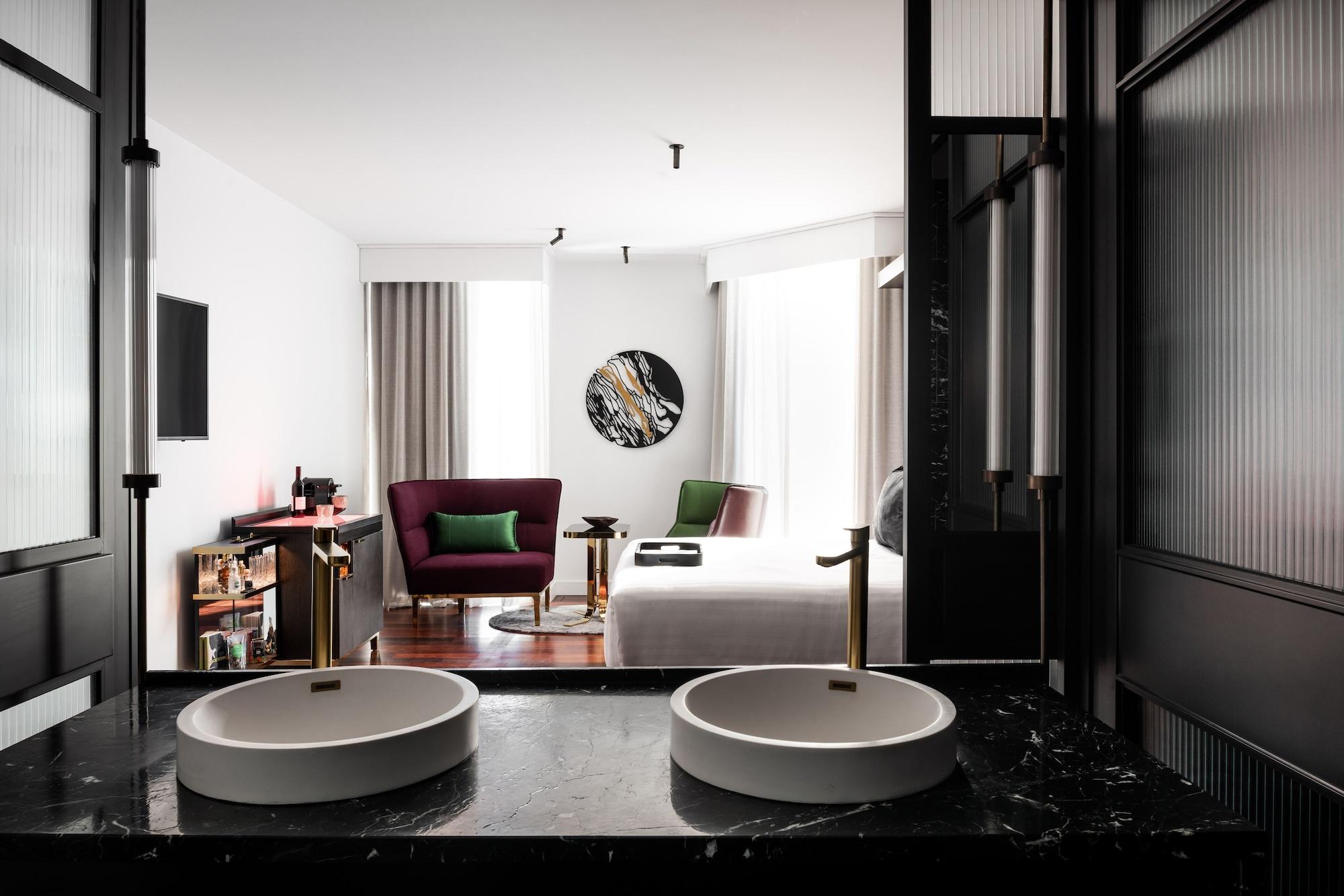 Qt Hotel Perth