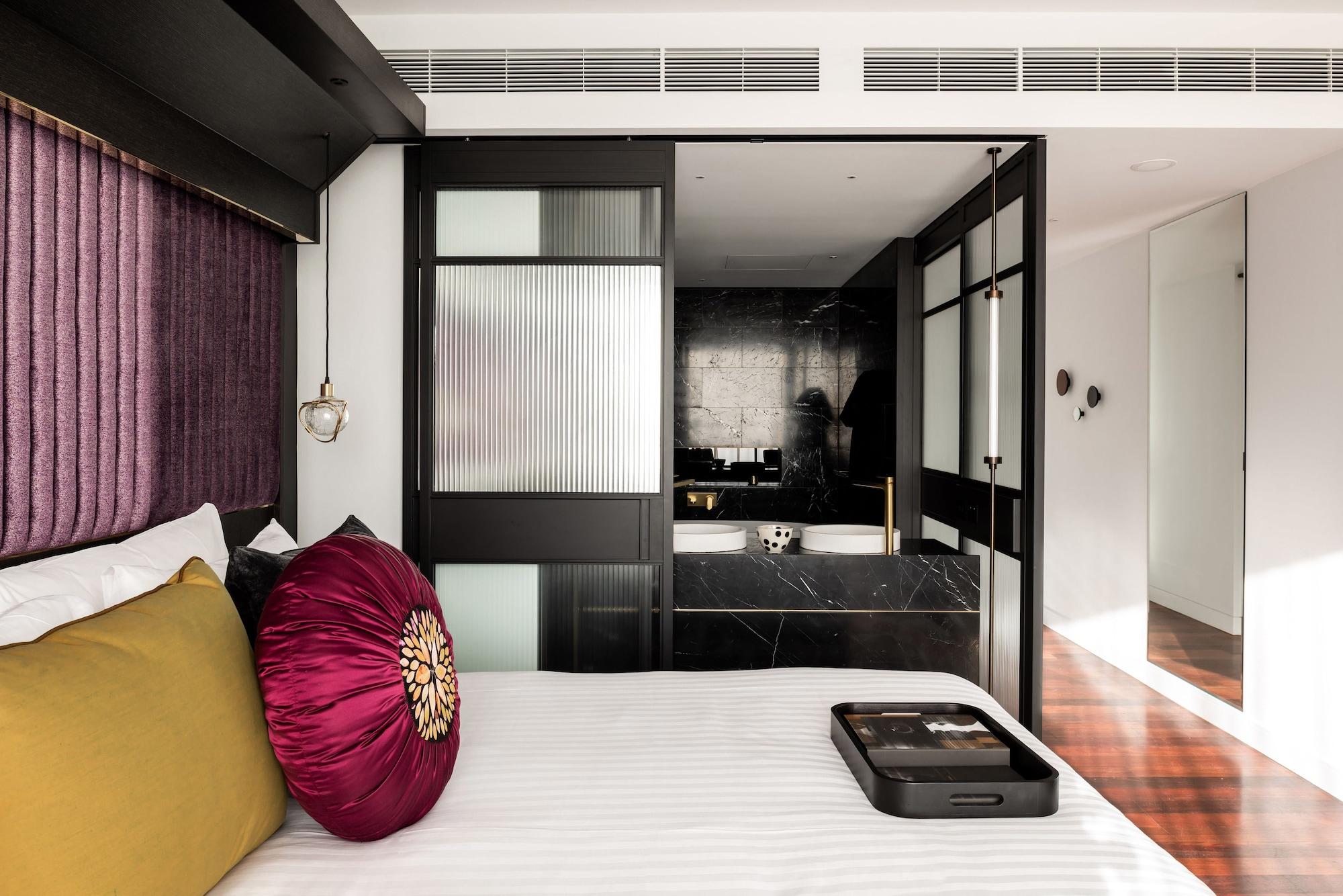Qt Hotel Perth