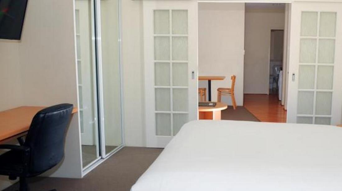 All Suites Perth Aparthotel 3*