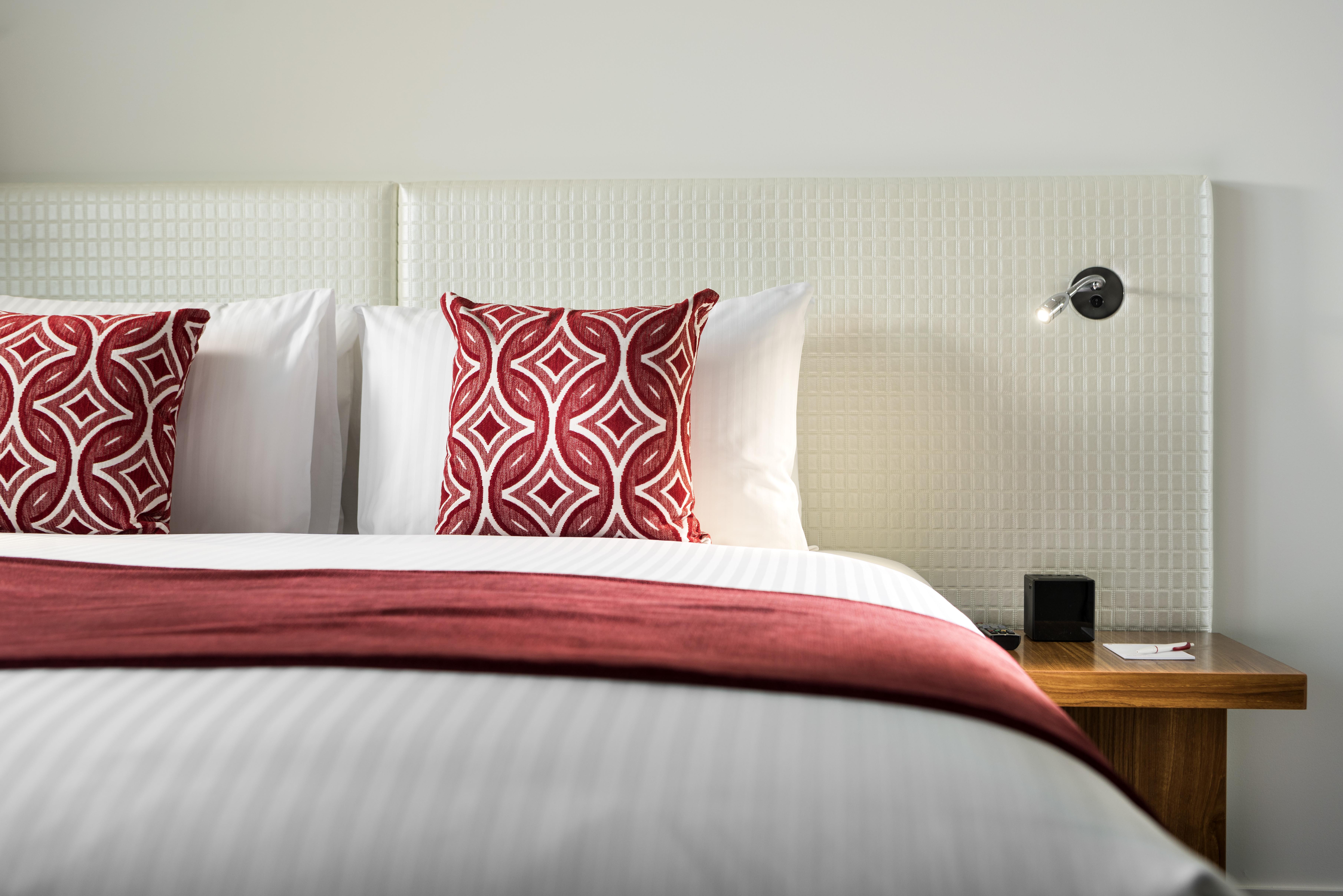Ramada By Wyndham Vetroblu Scarborough