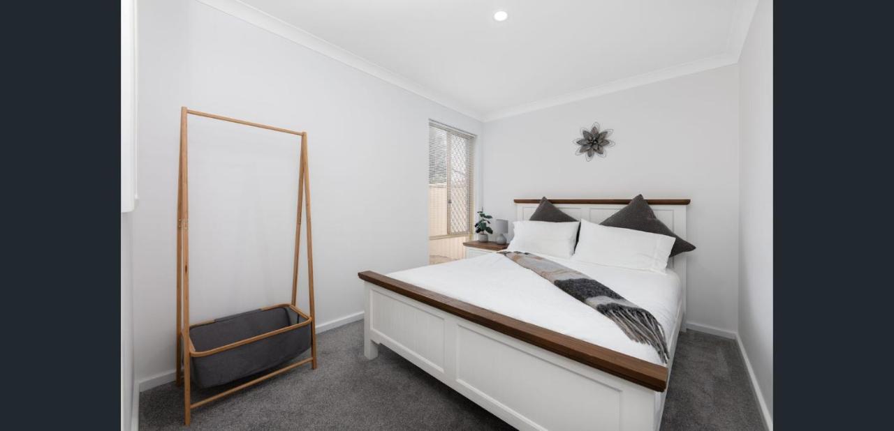 Holiday home Camelias Boutique In Dianella *