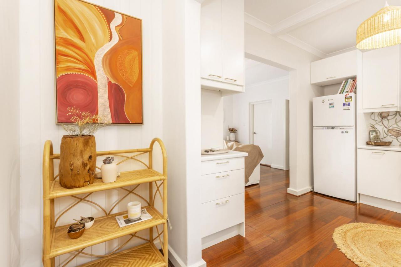 Apartment Cottesloe Coastal Boho Retreat - Executive Escapes *