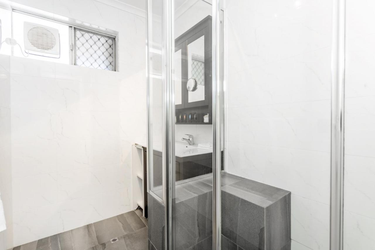 Apartment Zoo View - Executive Escapes *