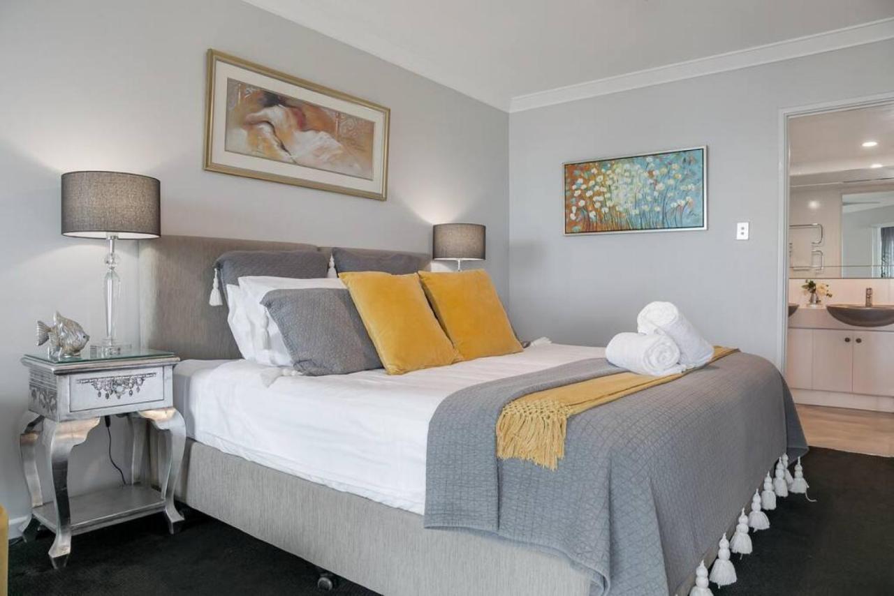 305 Sandcastles 3 Bedroom Deluxe Apartment *