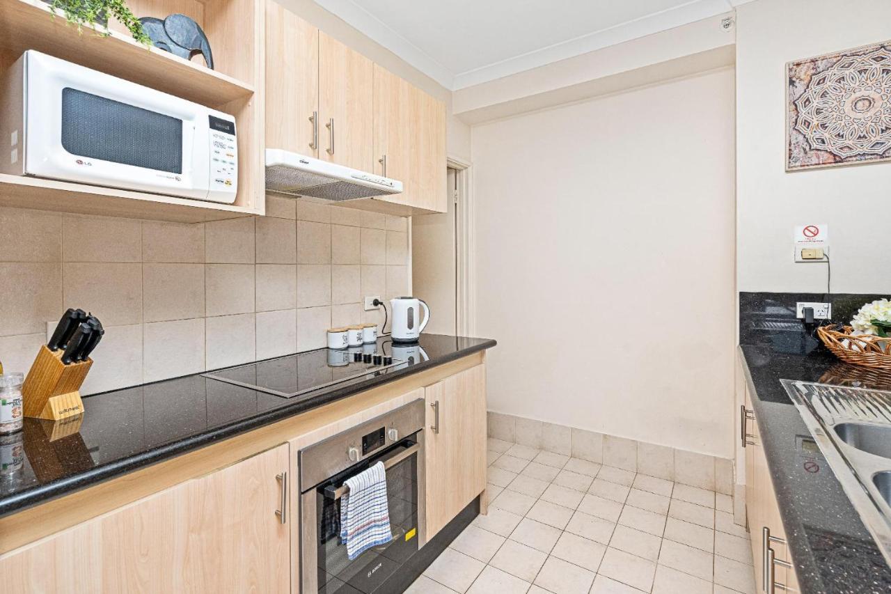 46 Hay St Hideaway 2brparking * Perth