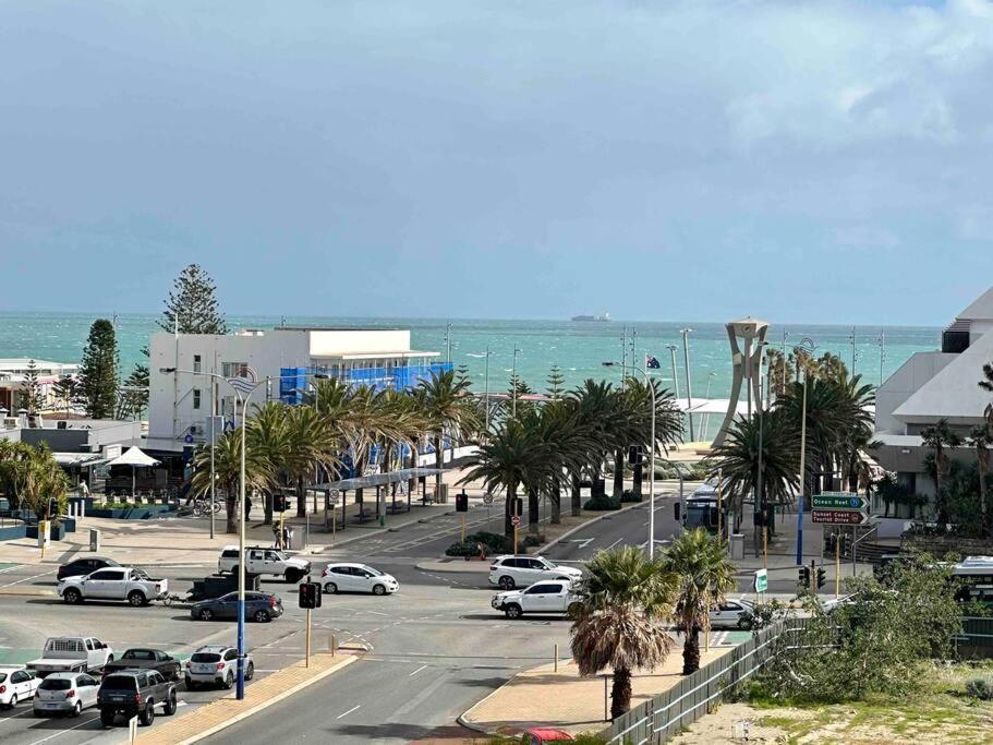 Apartment Scarborough Oceanview 2br Special Rate *