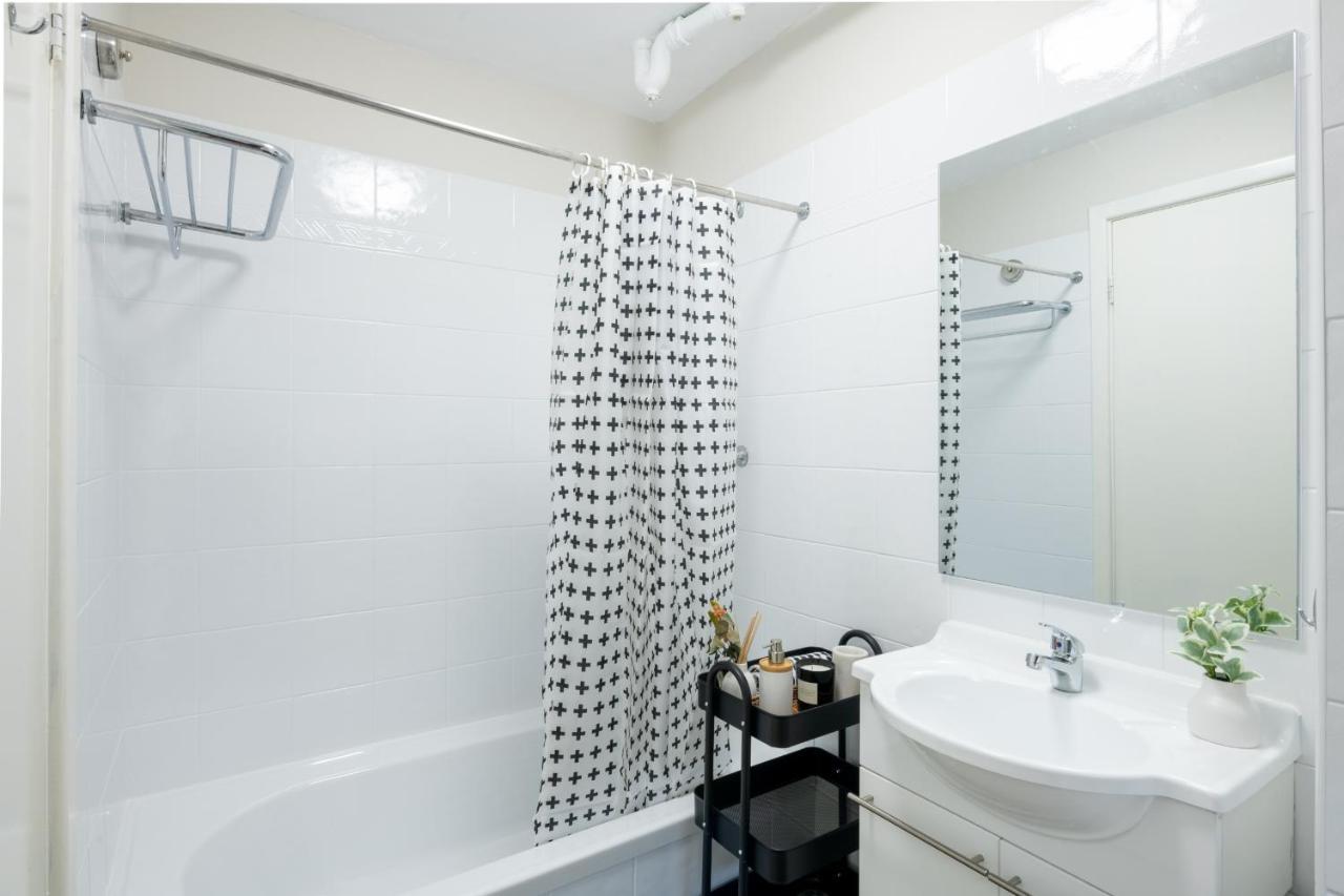 Apartment Central Location 2 Bdrm Free Parking And Wifi Perth