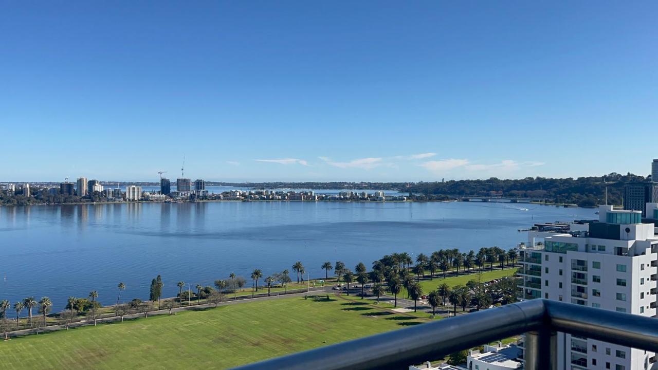 Apartment 47 Breathtaking Riverviews 2brpark