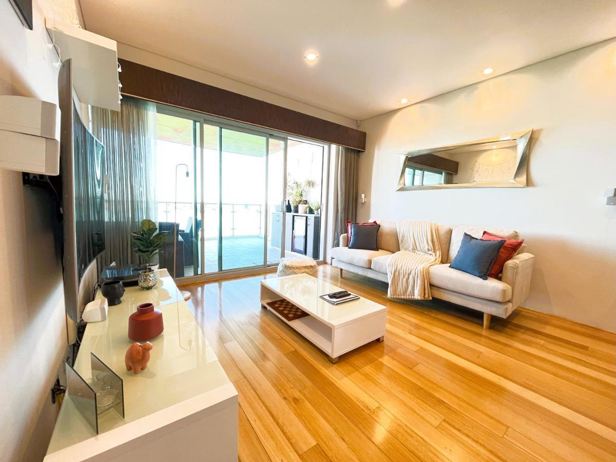 47 Breathtaking Riverviews 2brpark Apartment Perth