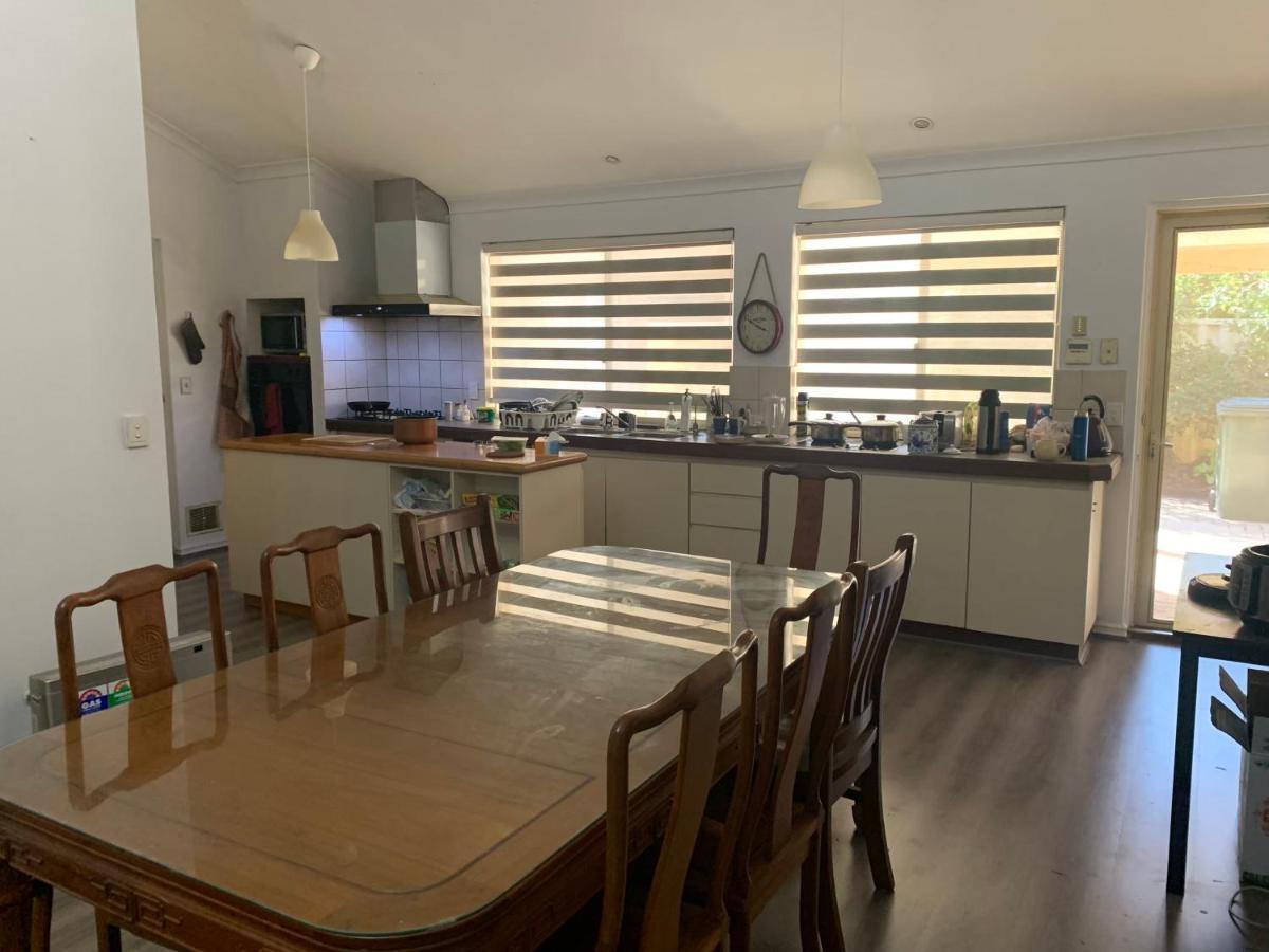 Lovely Double Share Bathroom And Kitchen *