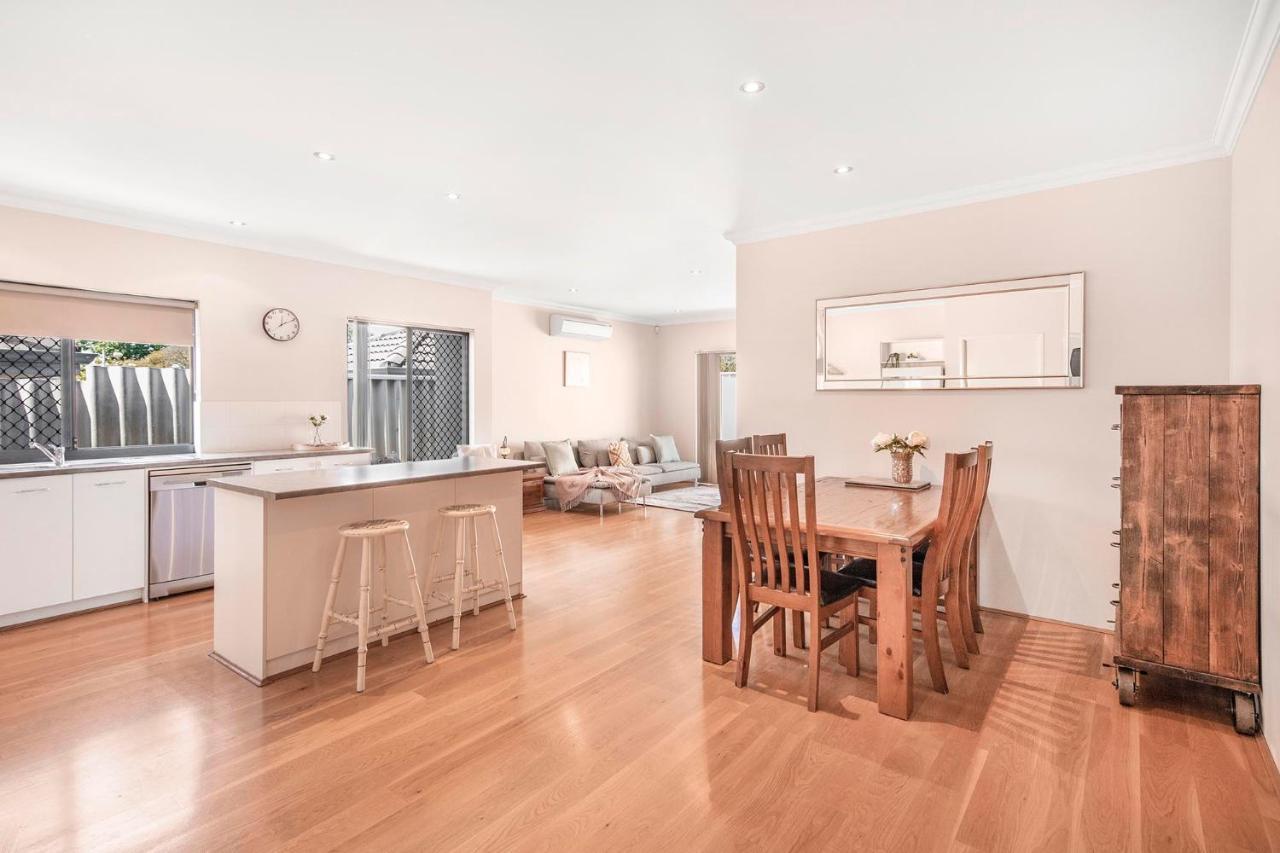 3b2b Bentley Holiday home