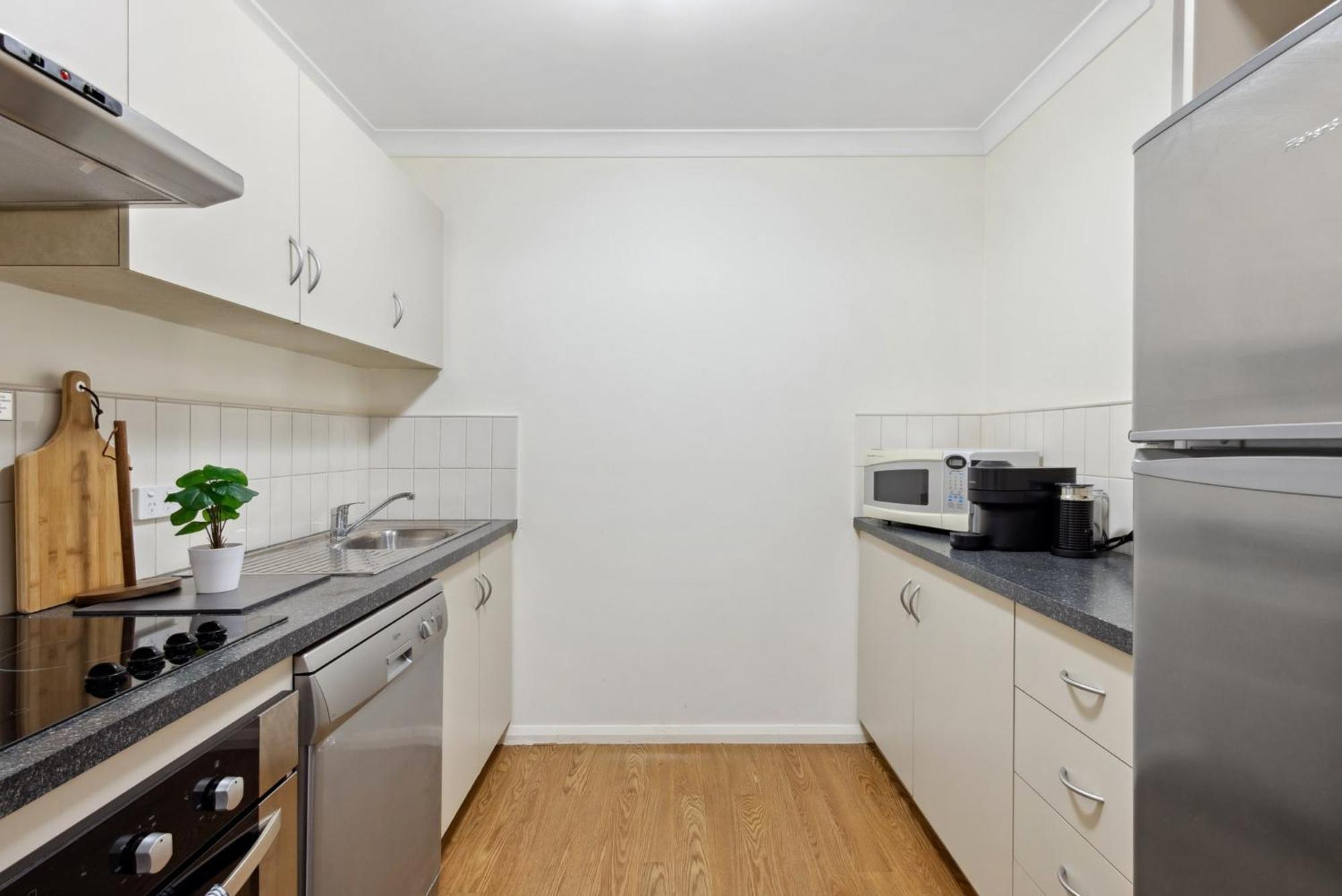 1brd 1bth 1prk - Northbridge Apartment Perth