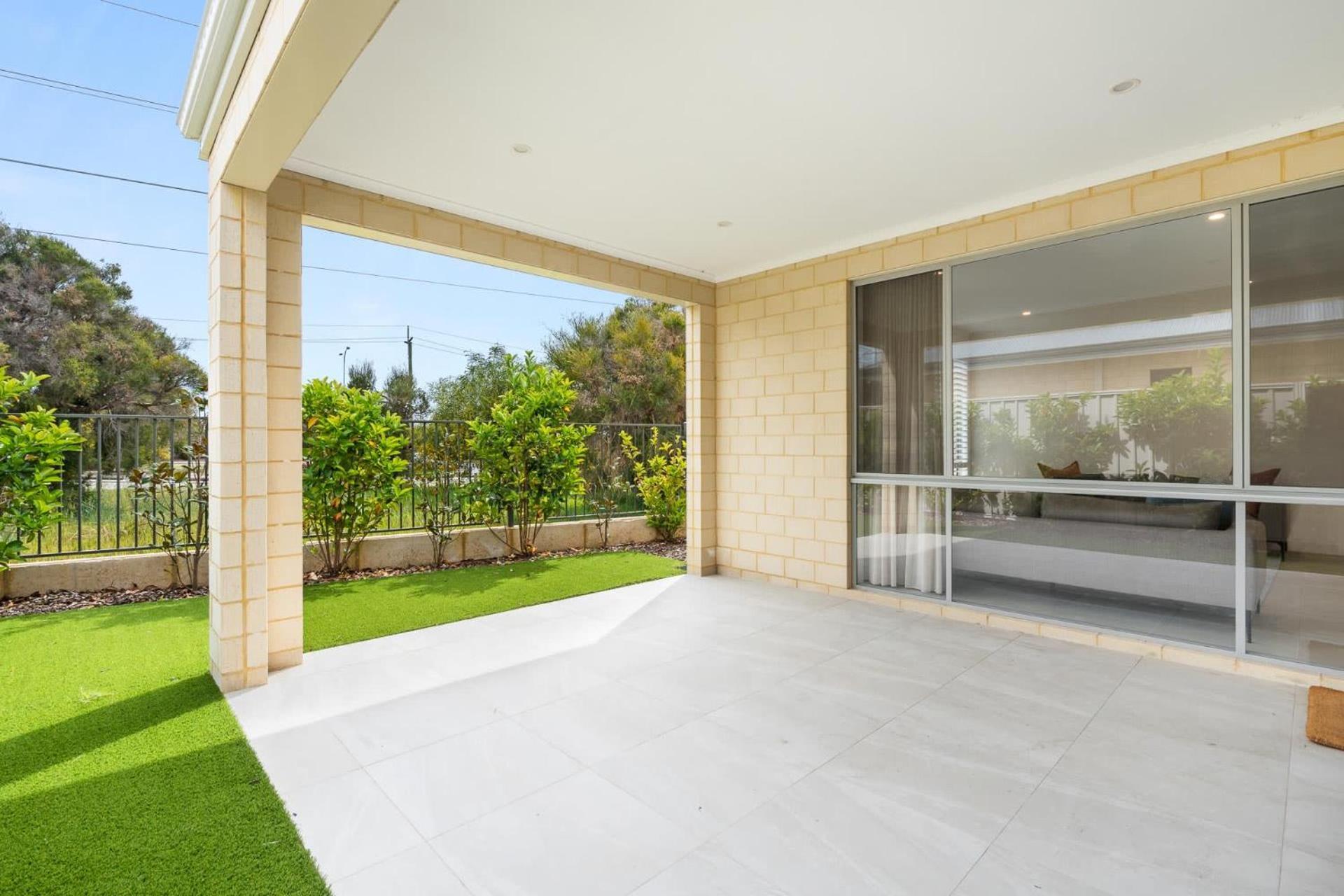 Modern Minimalistic Holiday home Perth