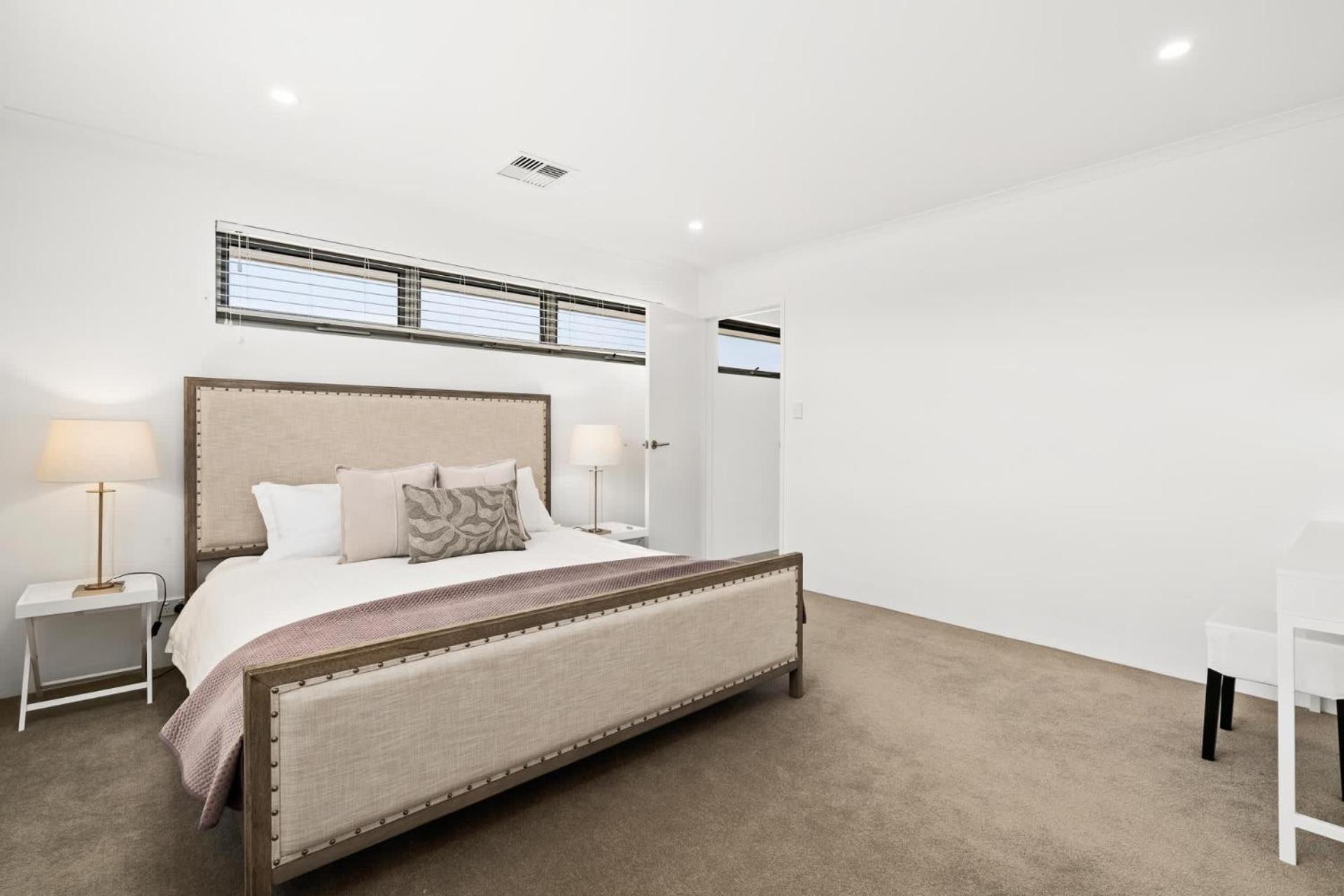 Holiday home Modern Minimalistic Perth