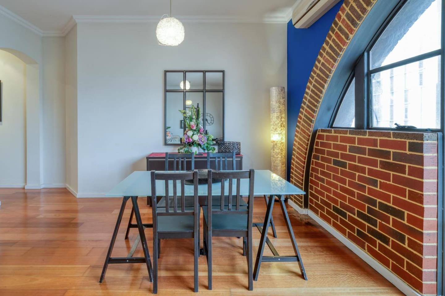 Spacious New York-style Loft With Balcony Apartment Perth